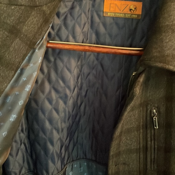 Enzo Tovare zippered waist length peacoat.  Charcoal gray plaid pattern. - Picture 4 of 6